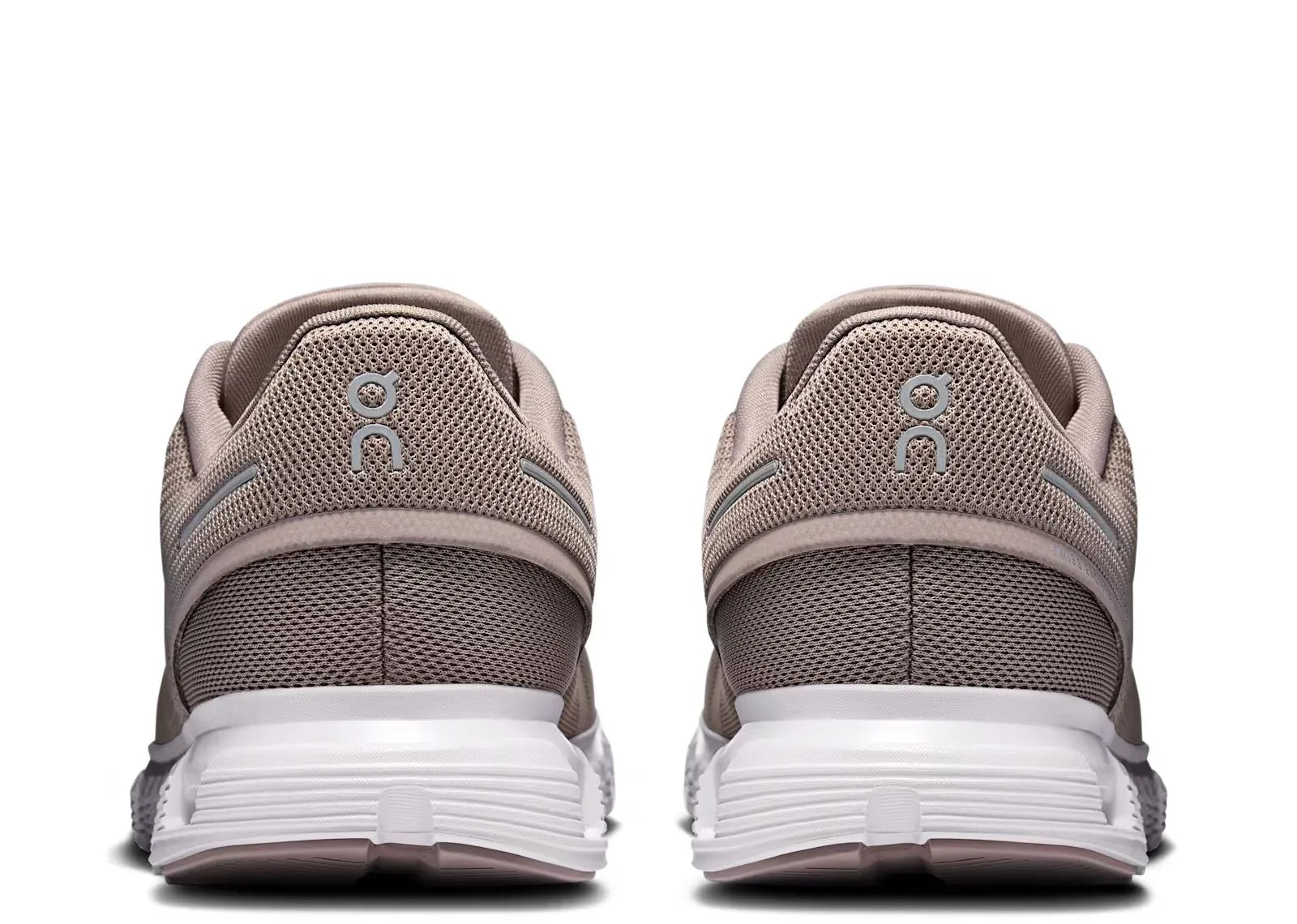 On Running Cloud 6 Fog White