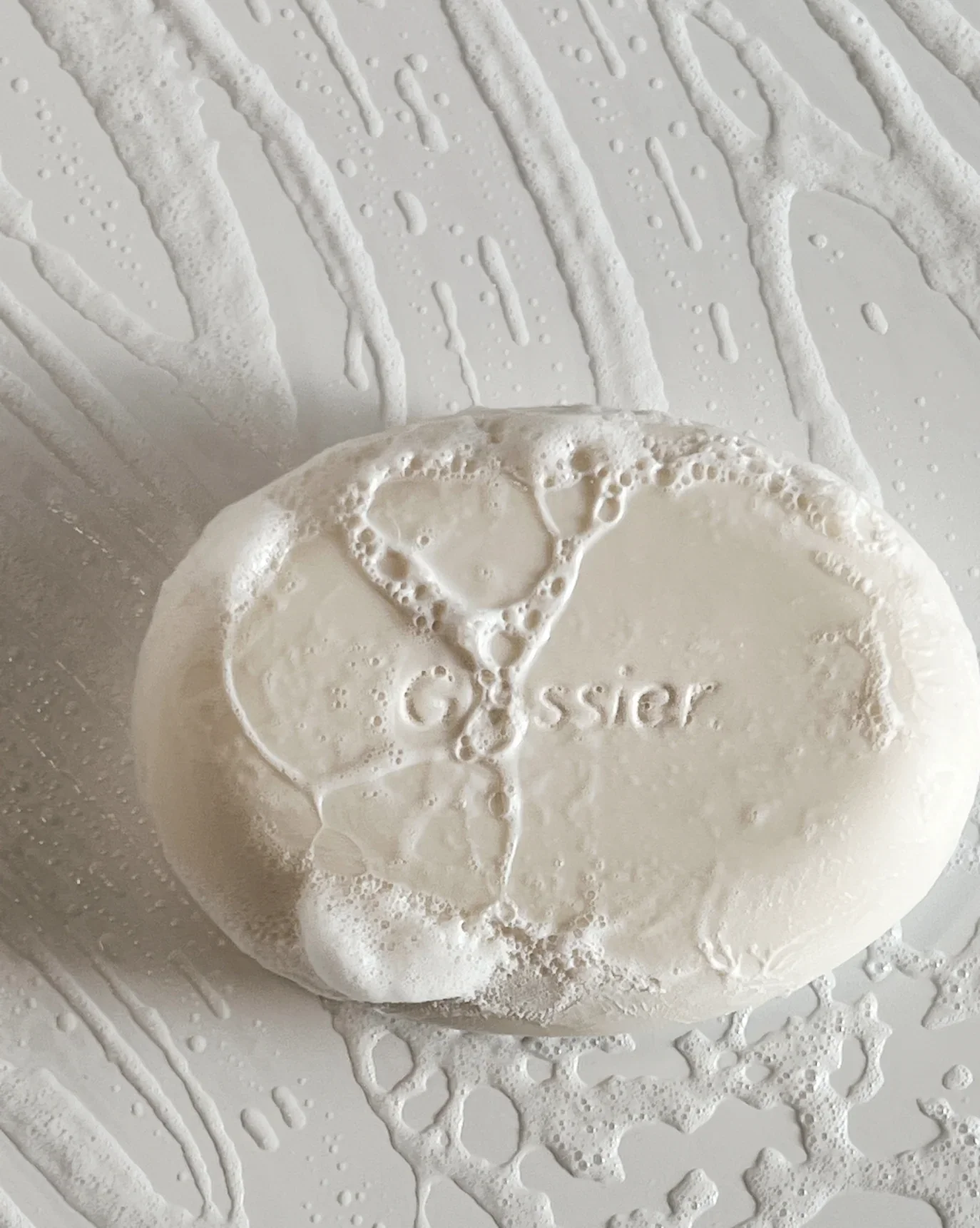 Glossier Milky Jelly Cleansing Bar - Temizleyici Bar