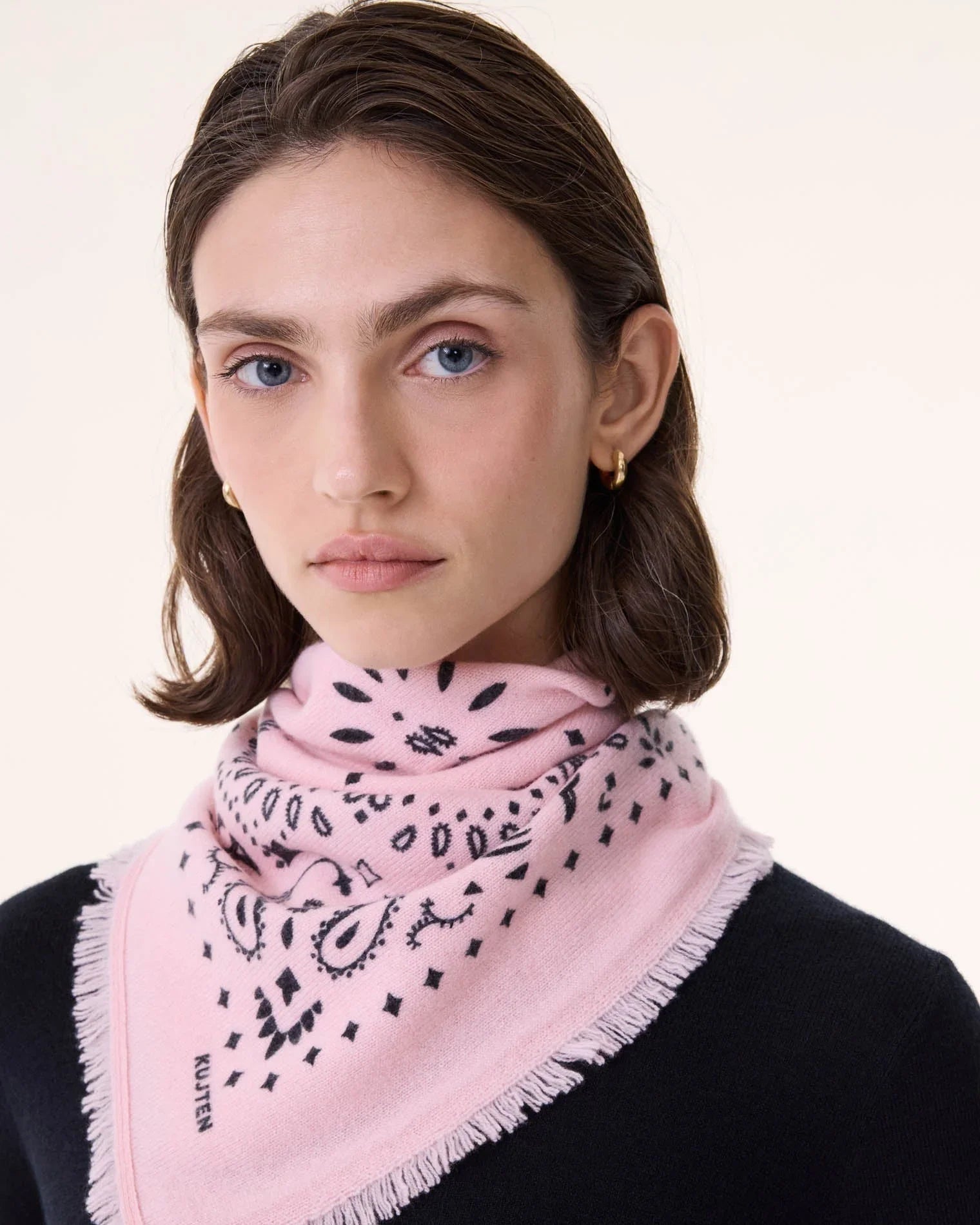 KUJTEN Small Bandana Hachi Vintage Pink - Bandana