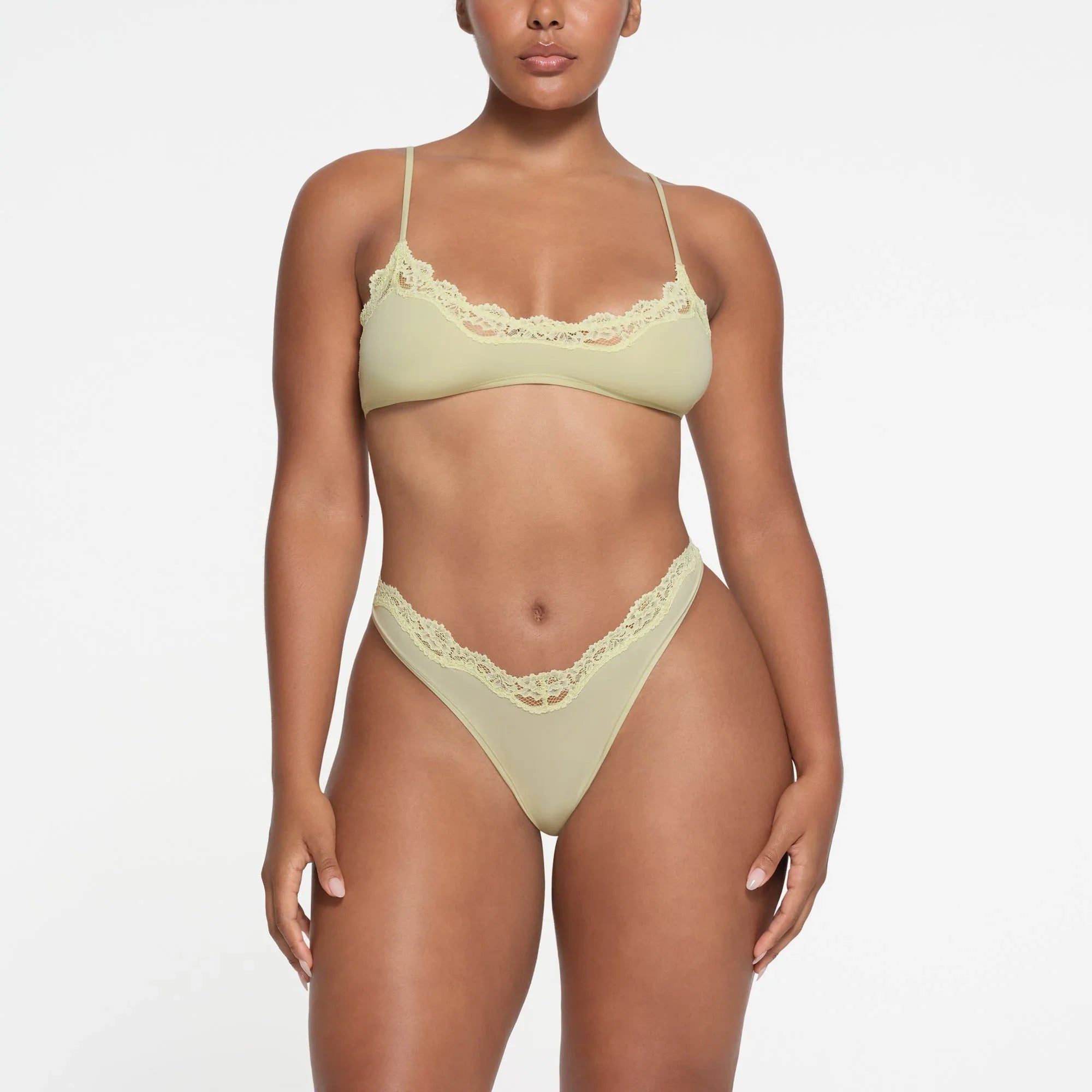 SKIMS FITS EVERYBODY LACE SCOOP BRALETTE | SAGE - SÜTYEN