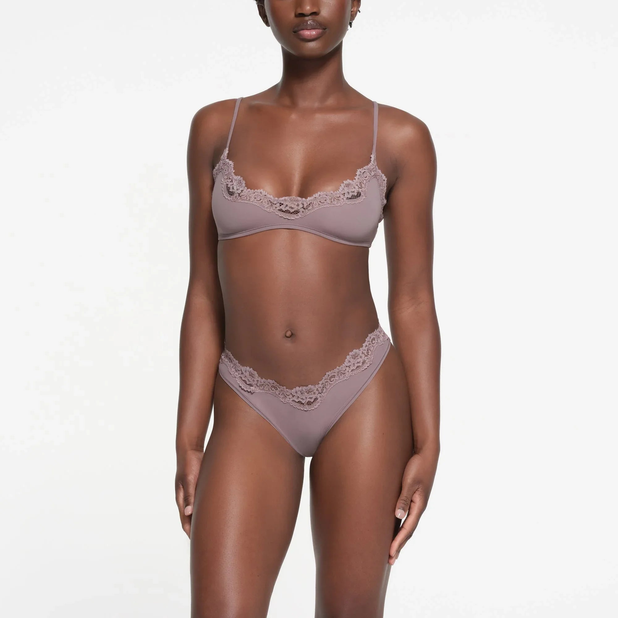 SKIMS FITS EVERYBODY LACE SCOOP BRALETTE | ZINC - SÜTYEN