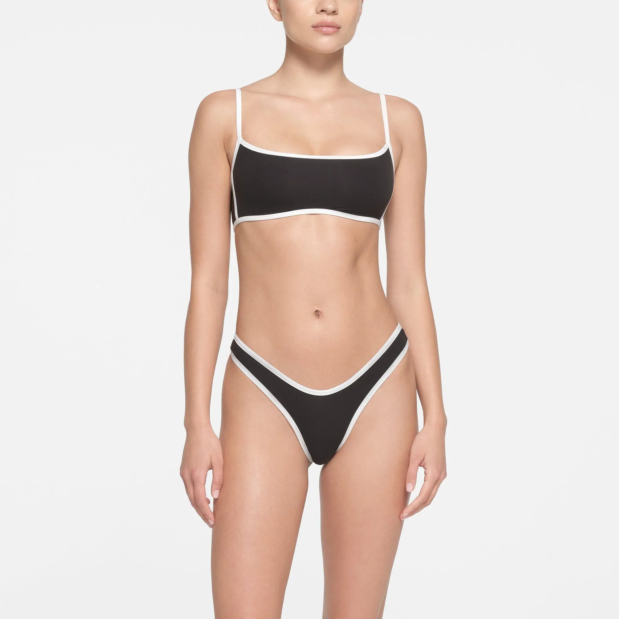 SKIMS FITS EVERYBODY CONTRAST TRIM SCOOP BRALETTE | ONYX - SÜTYEN