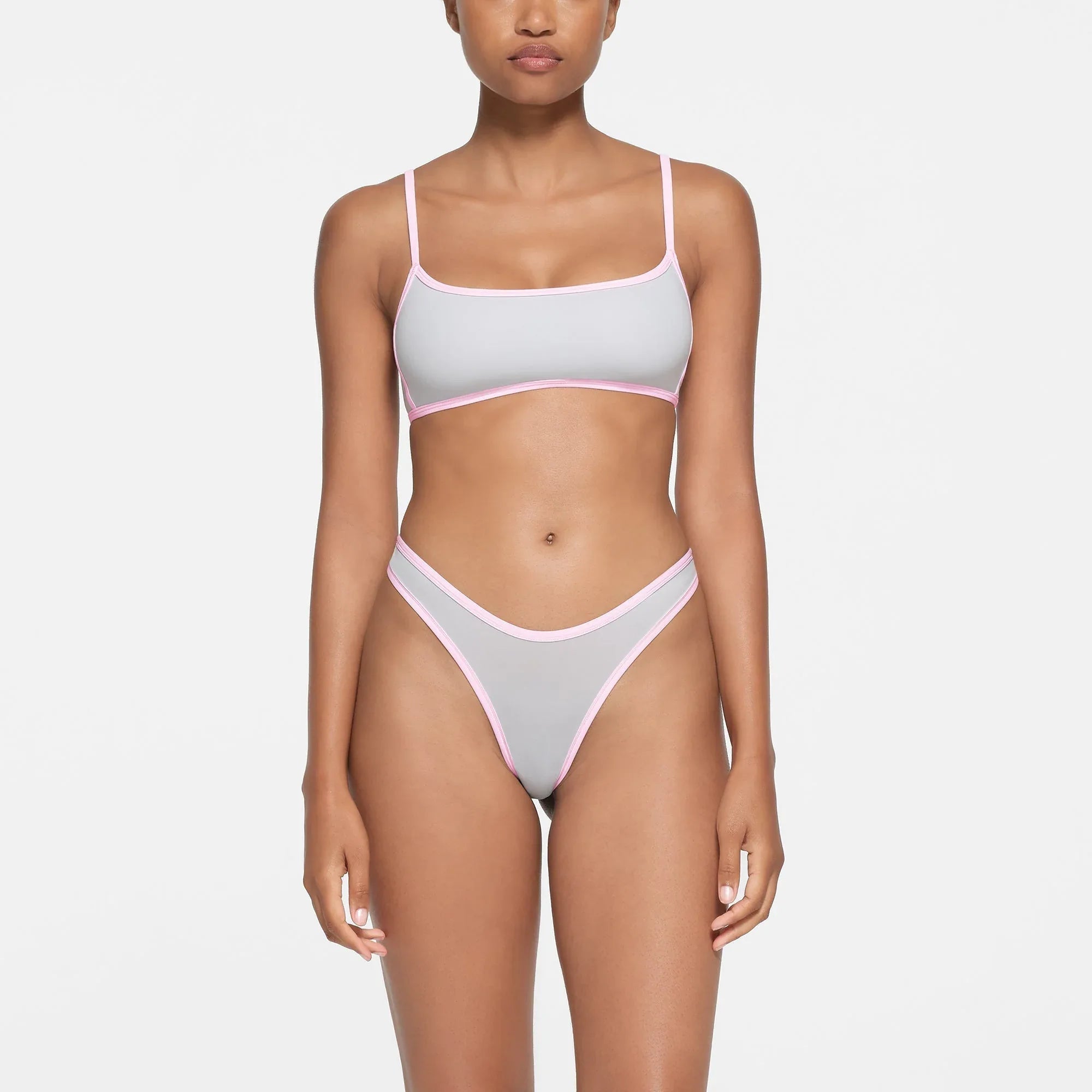 SKIMS FITS EVERYBODY CONTRAST TRIM SCOOP BRALETTE | PLATINUM - SÜTYEN