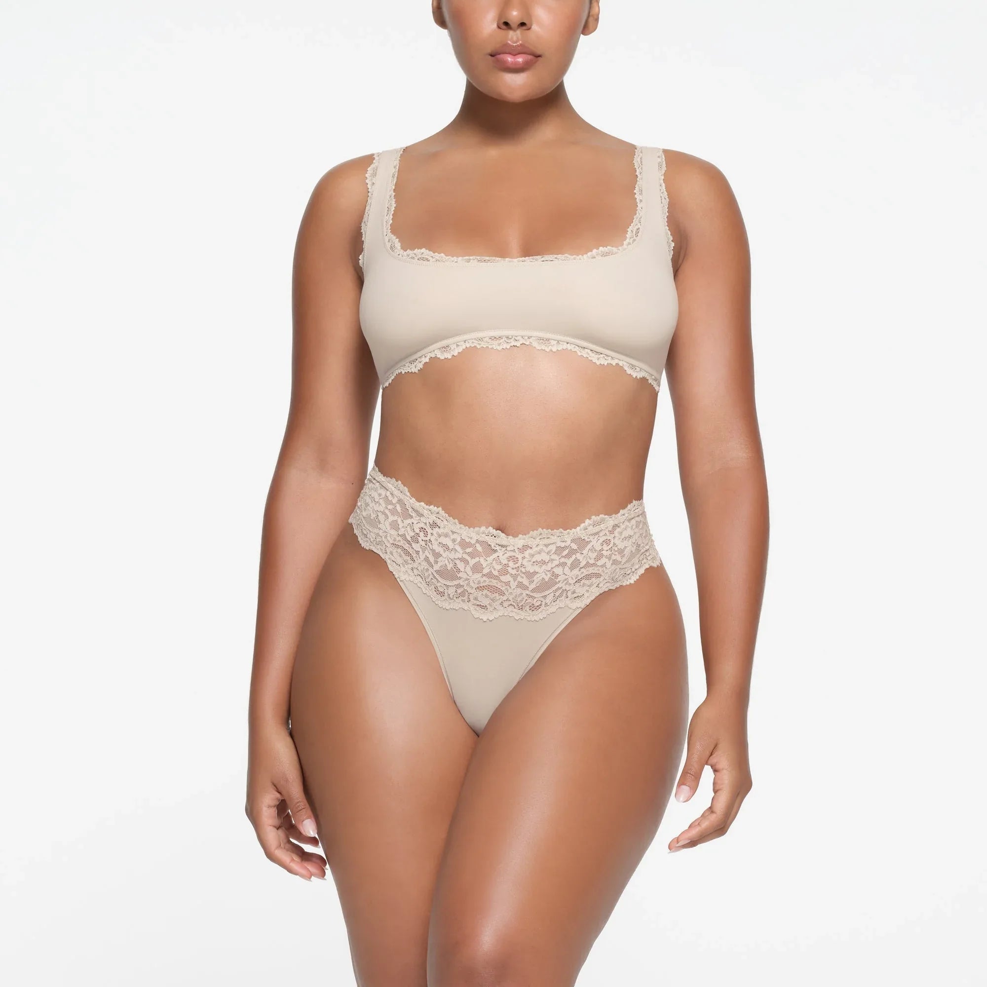 SKIMS FITS EVERYBODY LACE SQUARE NECK BRALETTE | STONE - SÜTYEN