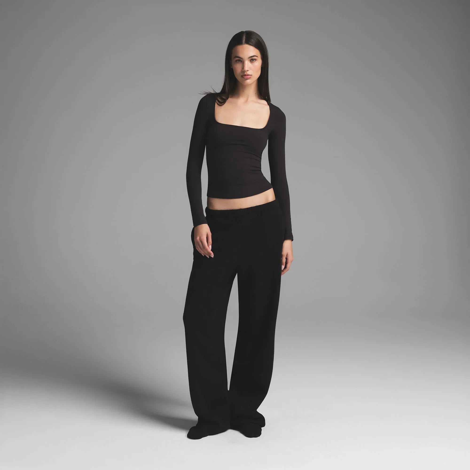SKIMS COTTON JERSEY SCOOP NECK LONG SLEEVE TOP | SOOT - TİŞÖRT