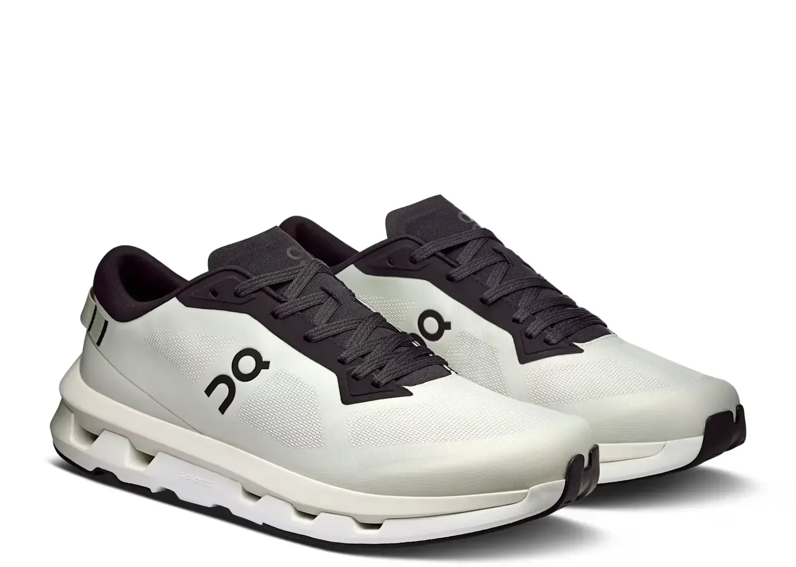 On Running Cloudzone Ice Black