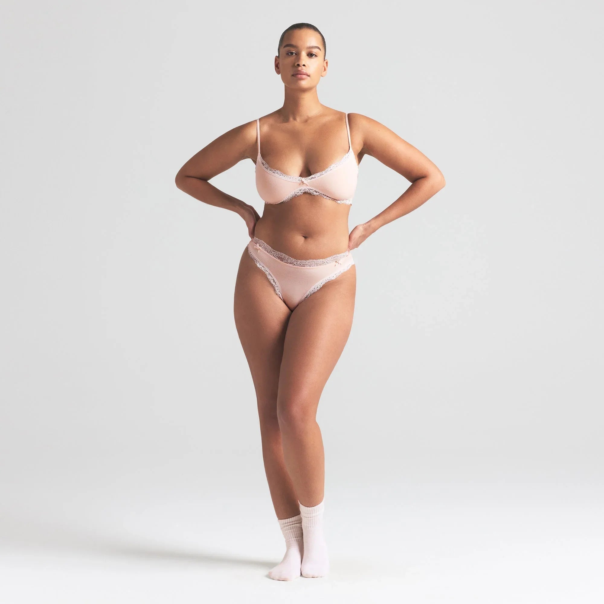 SKIMS COTTON JERSEY LACE SKIMPY SCOOP BRALETTE | PRIMROSE - SÜTYEN
